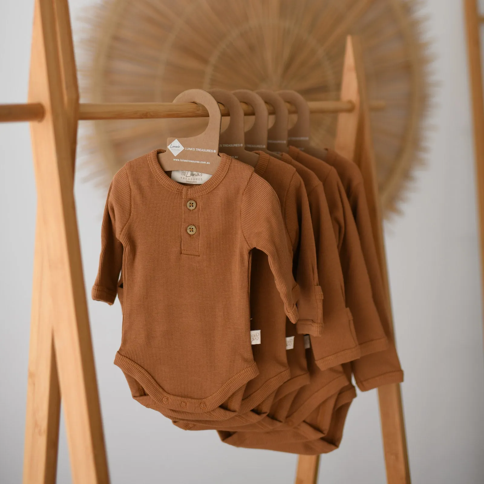 DESERT BRONZE rib long sleeve organic cotton bodysuit