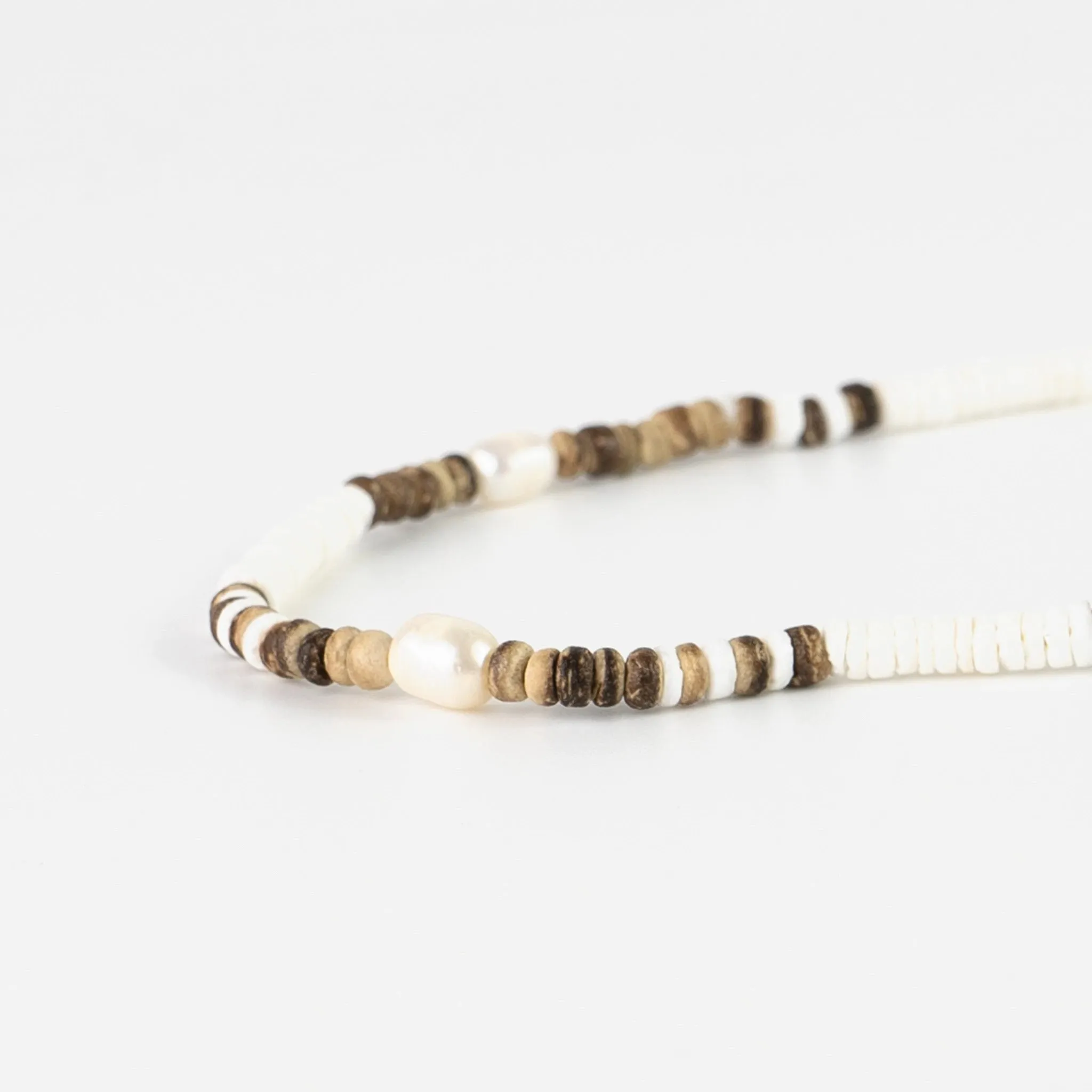 Kauai Puka Shell & Pearl Necklace