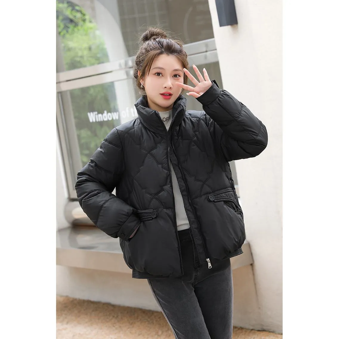 Lightweight Zip-Up Cropped Puffer Jacket