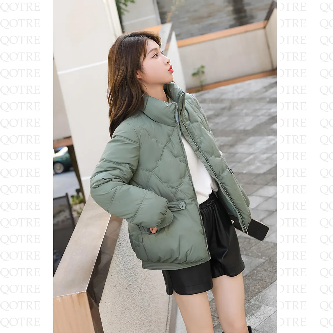 Lightweight Zip-Up Cropped Puffer Jacket